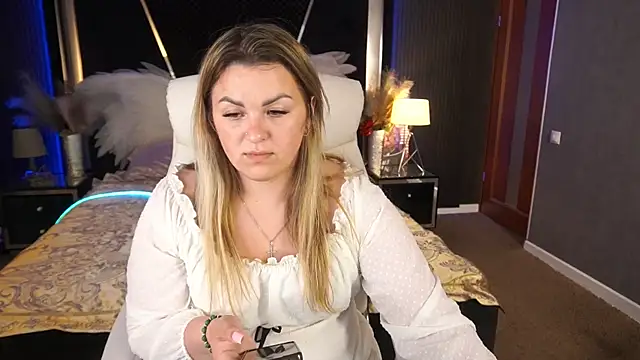 AlissyaGrayy live