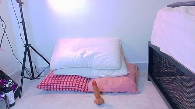 SofiaDiamond_ live