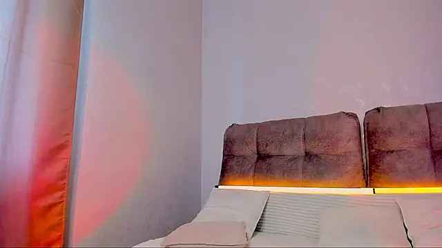 AriellaTesk live