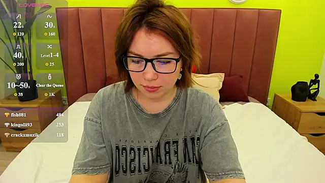 Emily_Amorre live