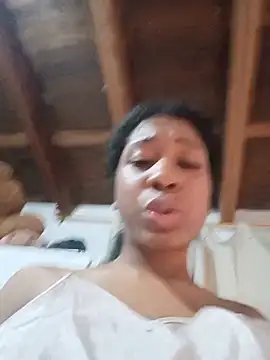 Zaira_Rose_ live