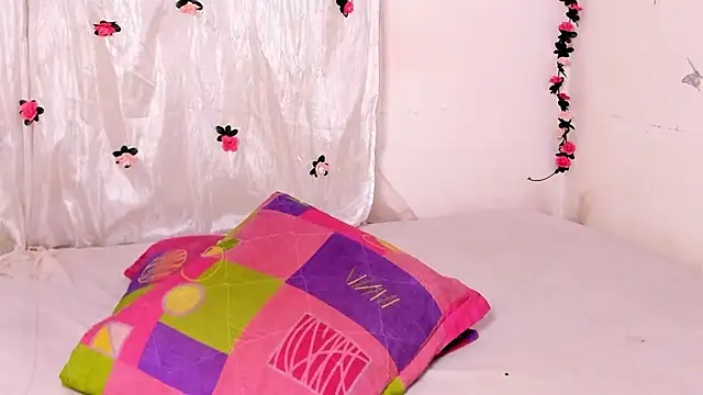 EvelynLuxx live
