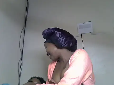 Pretty_kitty48 live