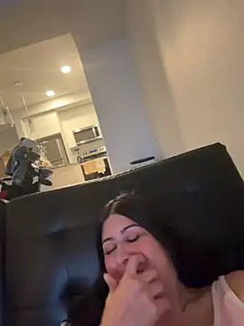Ava_Rain live