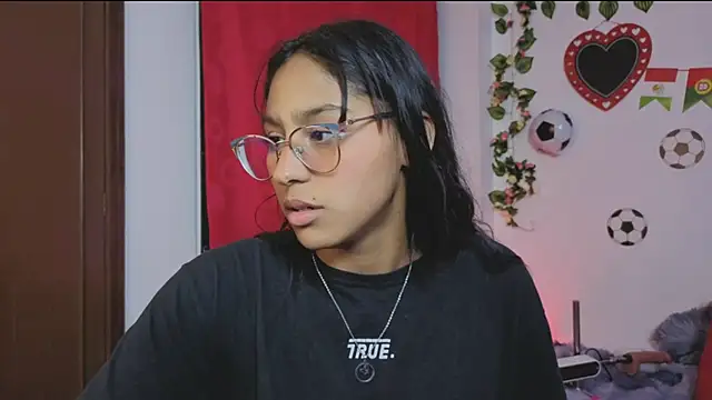 PaulaCutexs live
