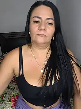cataleya-latina profile