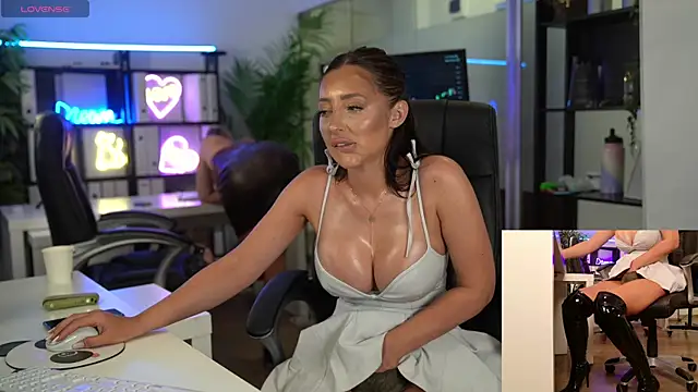 BabesGoWild live