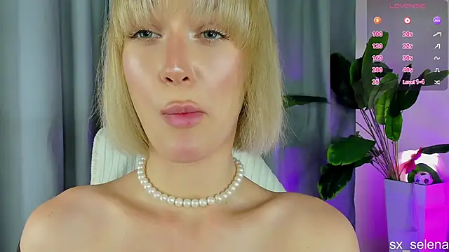 Ice_Strawberry live