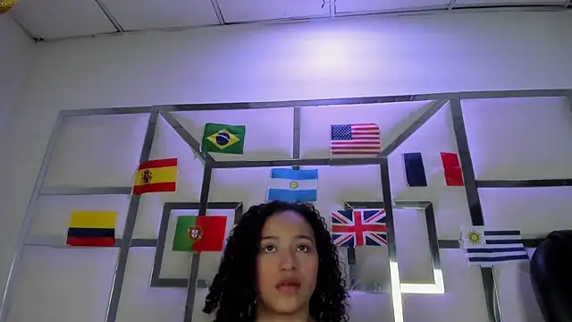 AntonelaBlaze live