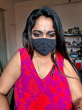 Queen_ilakiya live