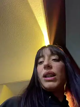 Mia_fiire live