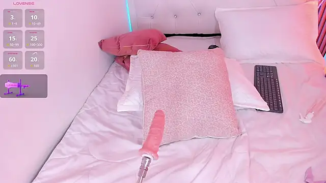 kitty_bluuee live