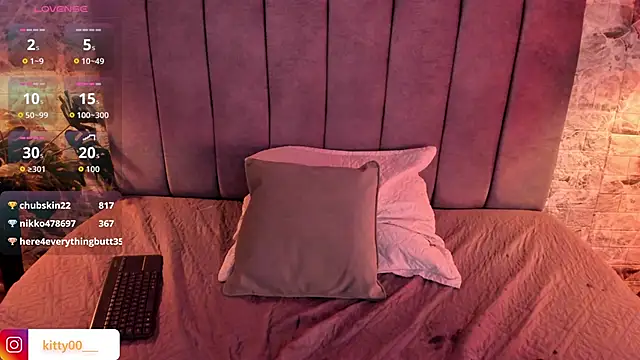Moon__kittyy live