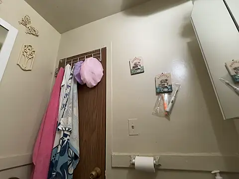 Snowbunnycake_131 live