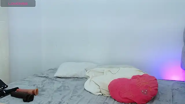 RenataPeach live
