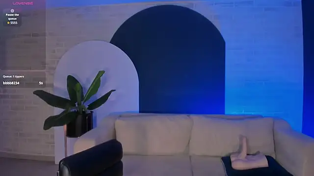 CandaseRussell live