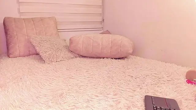 Babe_sophiee1 live