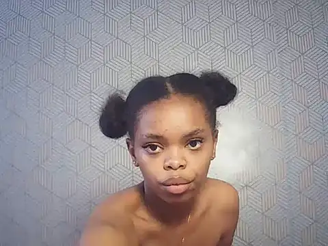 BustieLaura live