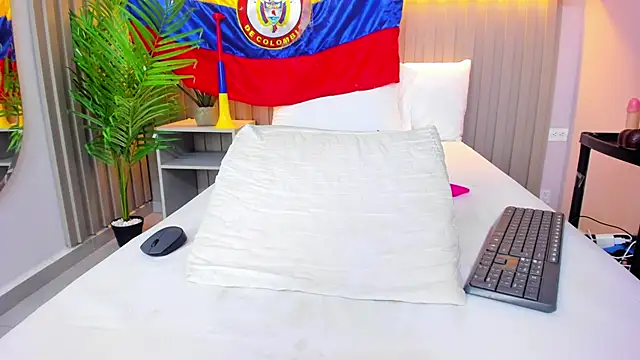 pinktaylor_ live
