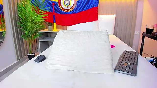 pinktaylor_ live