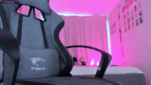 Eva_Harper live