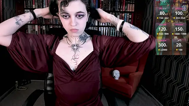 NoelleGothicShadow live
