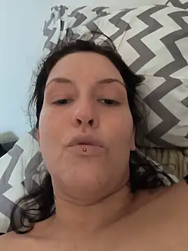 AmberLayla live