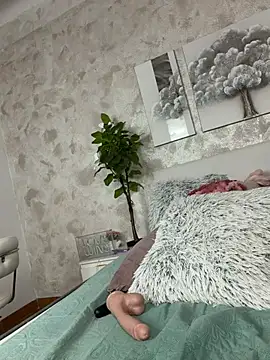 MilaTeenX live