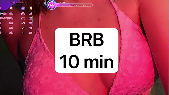 Karolinacreamm live