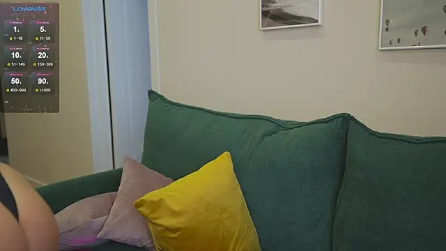 PeachyLina live