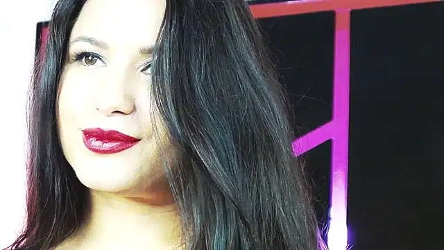 EssenaMonroe live