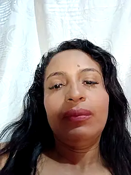 Lia_Phone_ live
