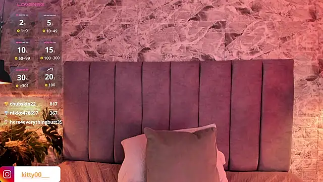 Moon__kittyy live
