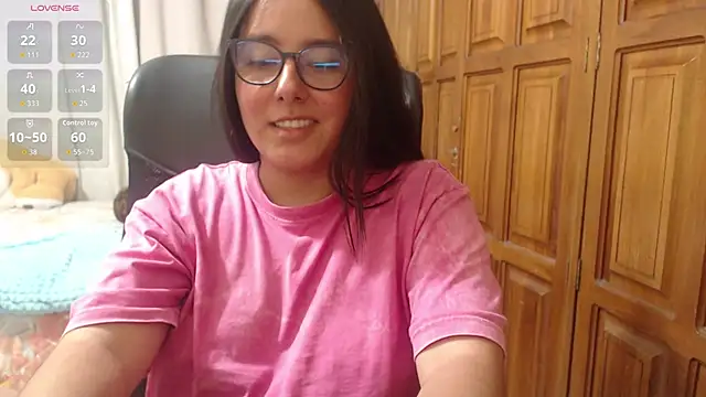 Venus_cat_ live