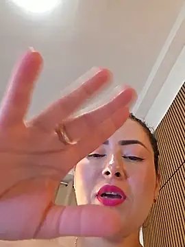 NeredaXxx live