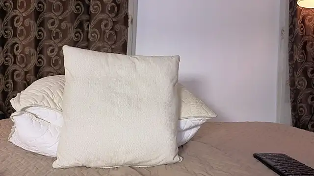 Alis_Benet live