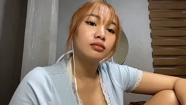 RickiMince live