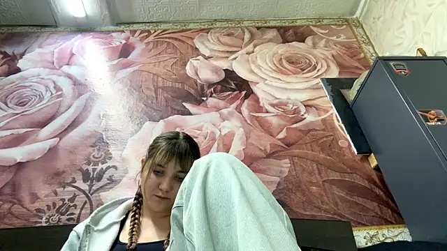 JanineThielman live