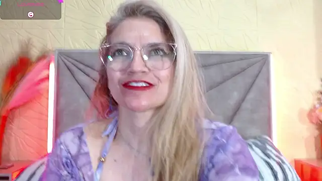 Esmeralda_oikos live