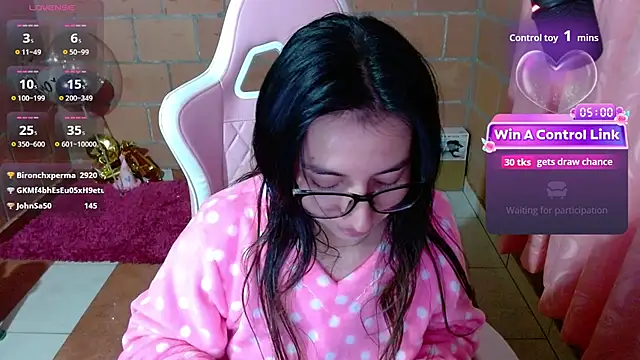 Maggie_Fox3 live
