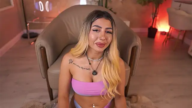 LucyyRosse live