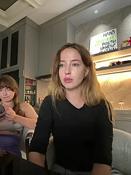 Nura_n_Sarah live