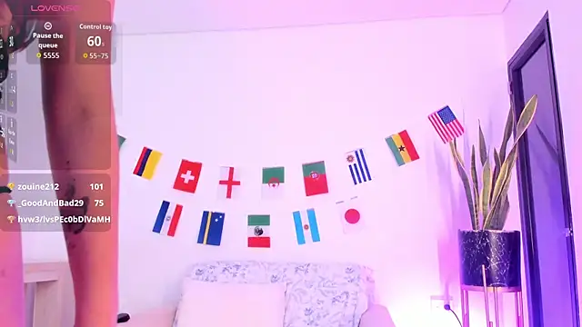 Emma_collins01 live
