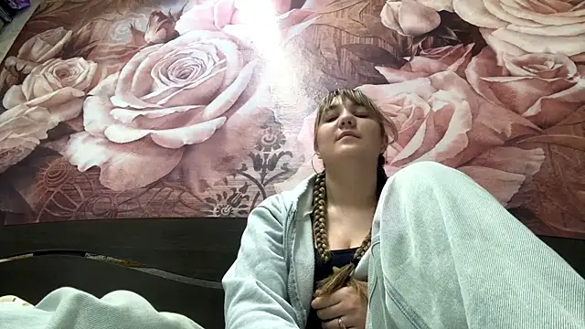 JanineThielman live