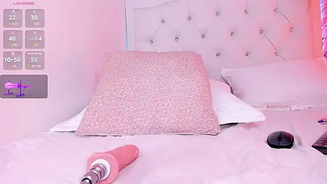 kitty_bluuee live