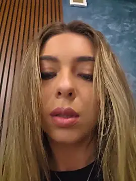 AylinRosee live