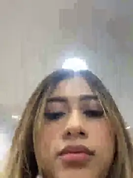 MaddyStonee_ live