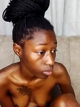 MyrahEbony live