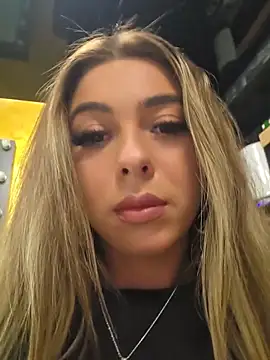 AylinRosee live