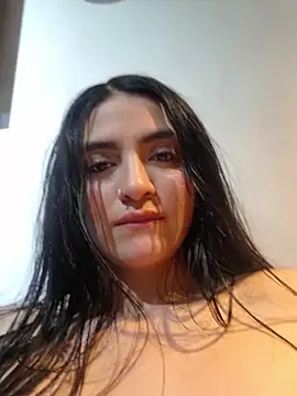 miel_gomez live